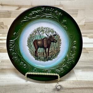 VTG Decorative Wall Plate Moose Wildlife Cabin Lodge Decor Green Embossed‎ 7.5”